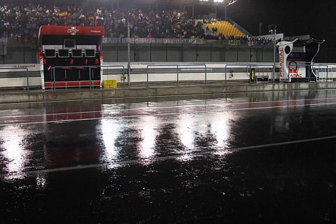 Losail Circuit wird am Montag gereinigt: Drei spezielle Maschinen