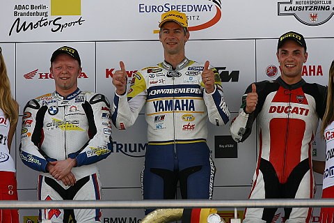 Superbike - BMW-Podest beim Debüt: Werner Daemen macht die Bayern glücklich