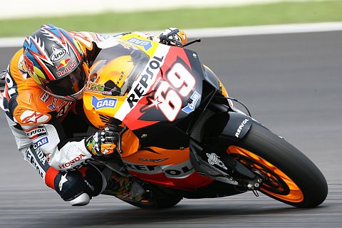 Rennen MotoGP: Rossi stürzt, Titel für Hayden