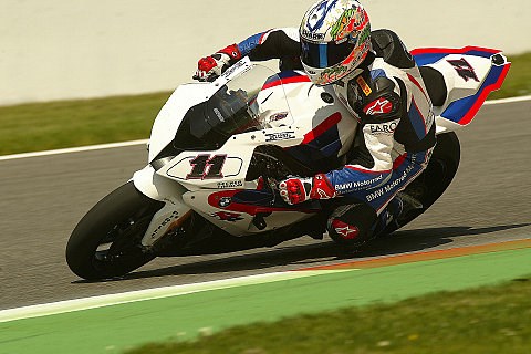 Corsers Erklärung beider Stürze: Vom Motorrad am Kopf getroffen