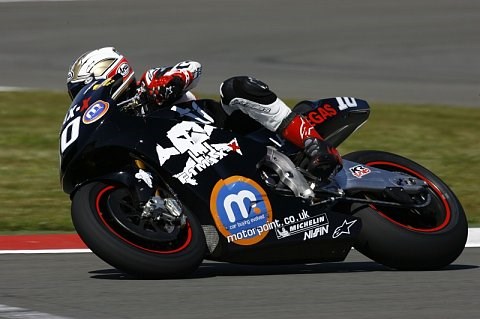 Roberts und Nakano: Die Leiden der Einzelkämpfer