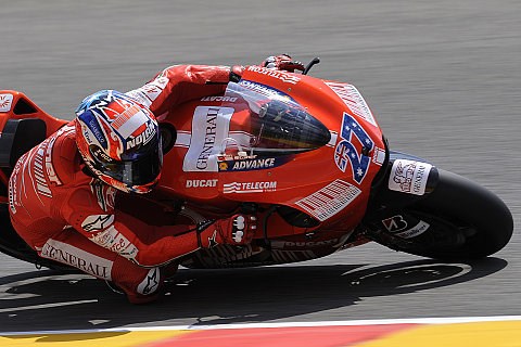 Stoner gewinnt Italien GP: Vier Italiener in Führung