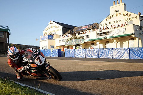 TT 2009 - Sieg für Molyneux/Sayle: Viele Ausfälle bei den Sidecars