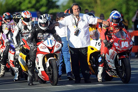 TT 2009 - Michael Dunlop holt ersten TT-Sieg: Dunlops out on the Road again