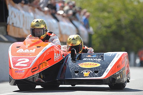 TT 2009 - Sidecar Rennen B abgebrochen: Schlimmer Unfall von Crowe/Cox