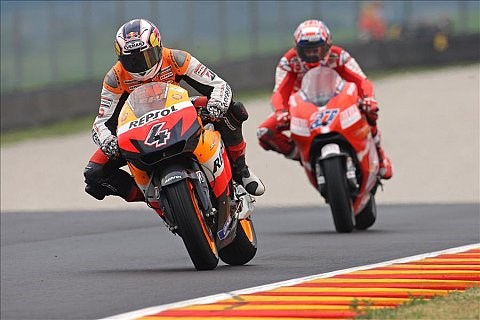 Dovizioso schließt Lücke, Pedrosa beißt: Freude und Leid bei Honda