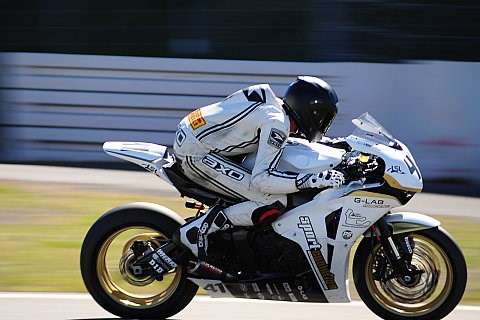 Superbike - Rennen Sachsenring: Siege für Tode und Rizmayer