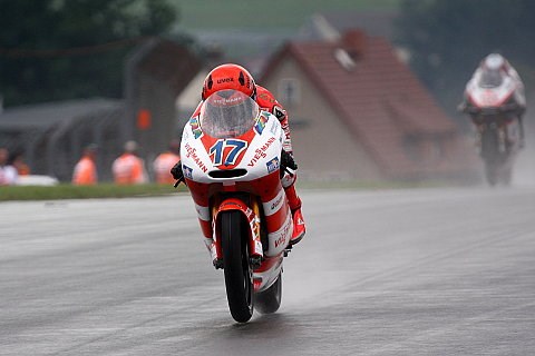 Bradl fühlte sich wohl: Für den Regen gut gerüstet