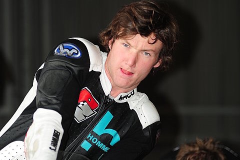 Supersport - Titel geht an Sascha Hommel: Gaststarter Jörg Teuchert gewinnt Finallauf