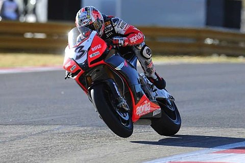 Zufriedenheit bei Aprilia: Biaggi fordert große Schritte