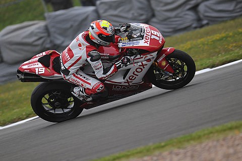 STK 1000 - Simeon holt Pole in Magny Cours: Pole für den Favoriten