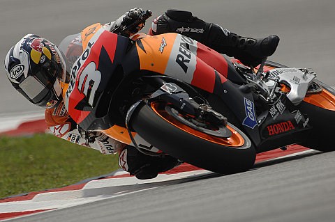 Pedrosa im 2. Sepang-Training vorne: Rossi und Stoner im Nacken