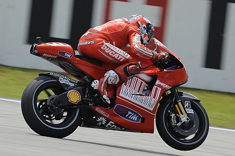 Stoner vor Pedrosa und Rossi im Warm-up: Lorenzo hängt weiter hinterher