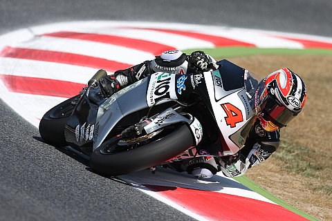 Aoyama ringt Simoncell in Sepang nieder: Eine Hand an der Weltmeisterschaft