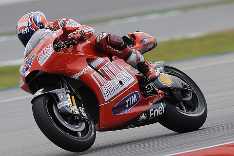 Stoner mit Auftakt-Bestzeit in Valencia: Spies steigt auf 15 ein