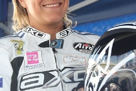 WSSP - Paola Cazzola erste Supersport-Frau: Erste permanent eingeschriebene Frau