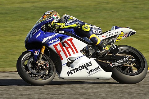 Regen stört letzten Sepang-Testtag: Rossi wieder klar vorne