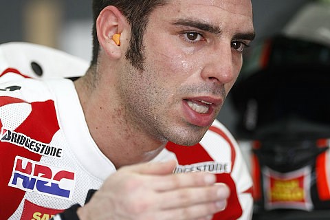 Melandri noch auf alten weichen Reifen: Simoncelli letzter in Sepang