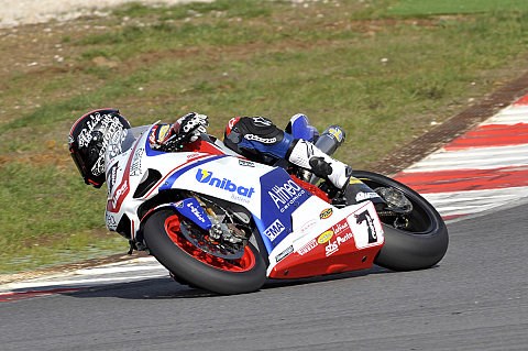 QT1 - Checa mit Freitagsbestzeit: Drei private Ducatis vorn