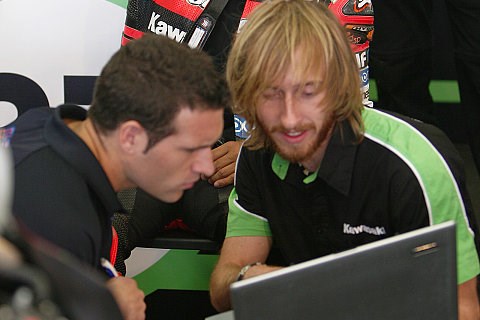 WSSP - QT1: Fujiwara holt Freitagsbestzeit: Zwei Kawasakis in Spanien vorn