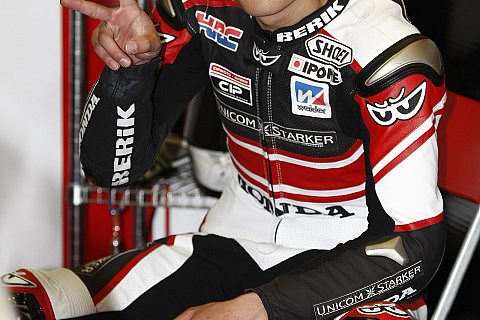 Erster Moto2-Sieg geht an Tomizawa: Lüthi fährt stark, Bradl im Pech