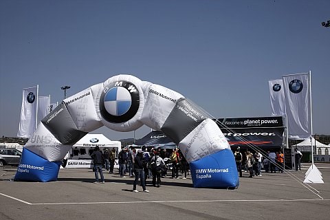 Suter soll Moto1 mit BMW-Motor entwerfen: Kommt ein Einstieg schon 2011?