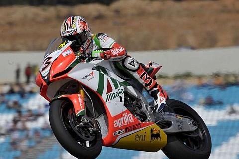 Biaggi lässti Tifosi im ersten Lauf jubeln: Aprilia-Sieg in Monza