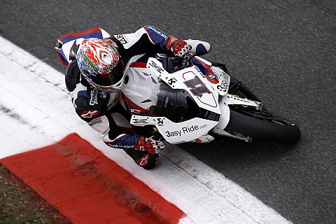 Biaggi siegt in Lauf 2, BMW holt erstes Podest: Biaggi vor Haslam und Corser