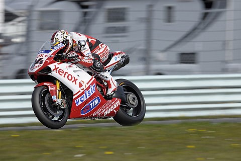 Fabrizio Schnellster im 1. Kyalami-Training: Ducati liefert gute Marken-Leistung