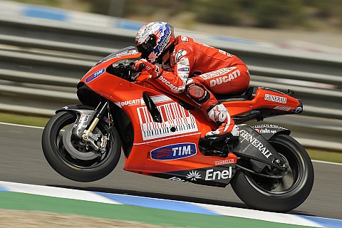 Stoner führt sturzreiches 2. Training an: Spies und Bautista mit wilden Abflügen