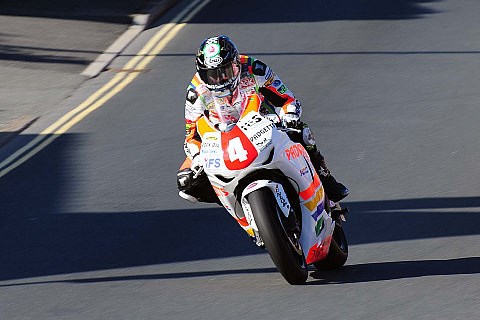 TT 2010: Hutchinson auch am zweiten Tag vorn: Hutchinson dominiert große Klassen