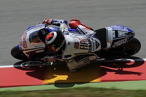 Guter Beginn für Lorenzo: Erste Reihe als Ziel