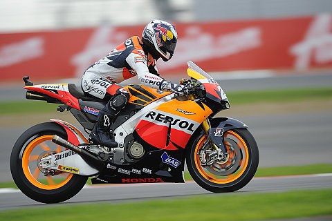 Repsol Honda als Sieganwärter: Zwei Stürze
