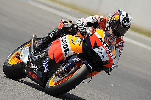 Pedrosa im Warm-up vor Stoner und Lorenzo: Espargaro stürzt auf Platz fünf