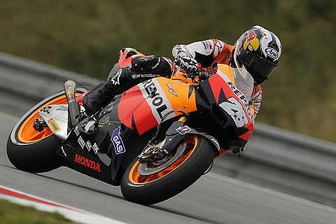 Pedrosa in sturzreichem Quali vorn: Spies überrascht mit Rang zwei, Lorenzo & Rossi stürzen