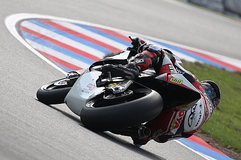 Pole für Tomizawa: Aegerter und Tode in Reihe zwei