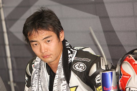 Aoyama beißt Zähne zusammen: Es geht weiter