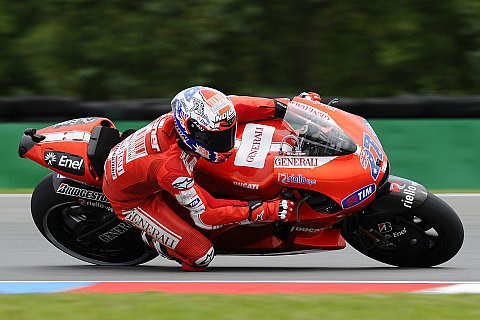 Stoner feiert ersten Saisonsieg in Aragon: Podestplätze für Pedrosa und Hayden