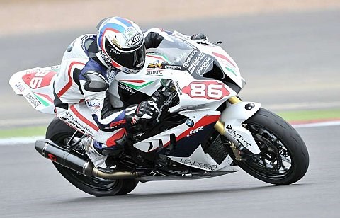 STK1000 - Badovini nicht zu stoppen: Trotz Wiesenausritt gewonnen