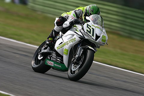 Pirro bekommt Sieg in Imola geschenkt: Sofuoglu und Laverty machen das Rennen und stürzen