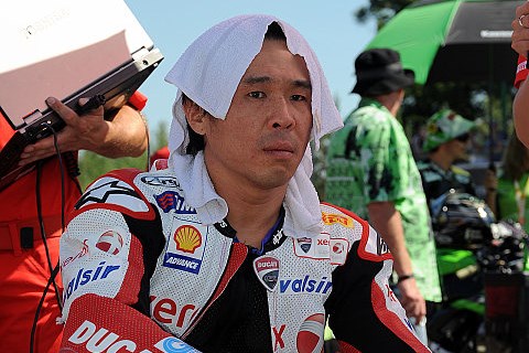 Haga bleibt in der Superbike WM: 2011 auf Aprilia