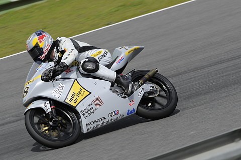 Schrötter verlässt Sepang mit Punkt: Foto-Finish entscheidet für Platz 15