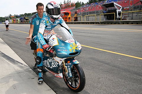 Smith weiter schnell auf nasser Strecke: Viele Stürze in Estoril