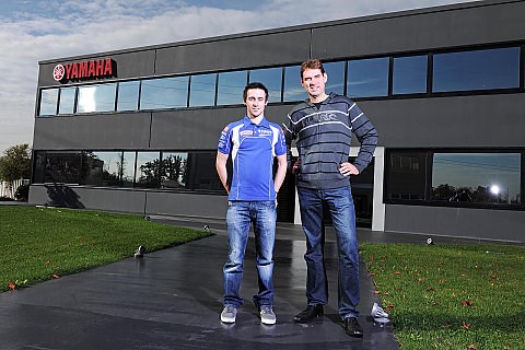 Laverty besucht Yamaha-Werkstatt: Die Basis angeschaut