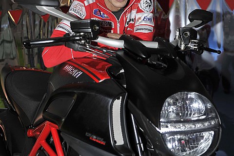 Rossi soll Serienentwicklung vorantreiben: Geprüft durch Valentino Rossi