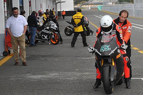 Wörtliche Wintertests für Bradl: Wenige Kilometer auf der Kalex