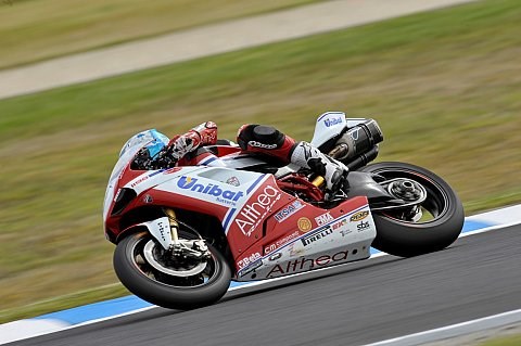 FT2 - Sturz von Checa ohne Konsequenzen: Checa mit guter Konstanz