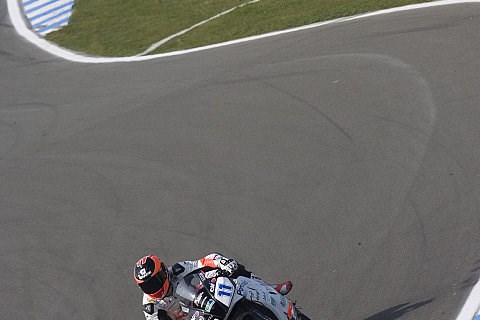 WSS FT2 - Lowes und Ellison am Vormittag vorn: Zwei Briten in Großbritannien vorn