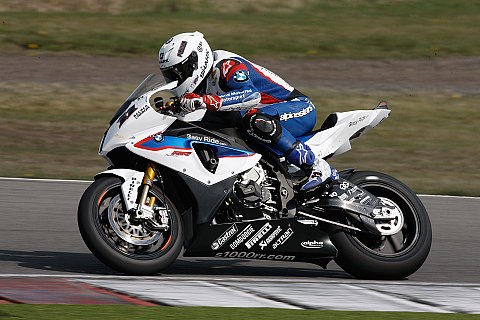 FT2 - Corser klar vorn: Absolute Bestzeit