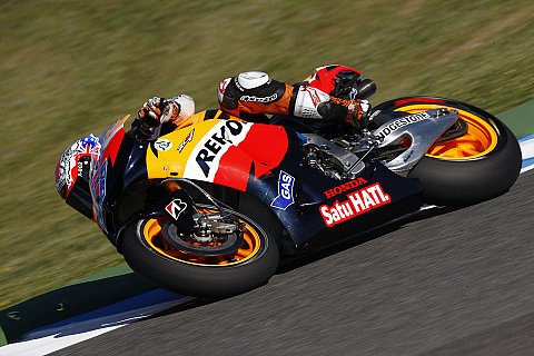 Stoner in Le Mans erneut mit Pole: Honda bleibt dominierende Kraft